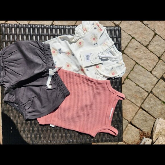 Baby Girl Set - Picture 1 of 4